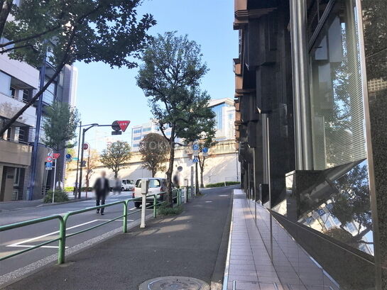 ビル周辺風景③