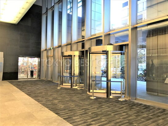 エントランスホール③