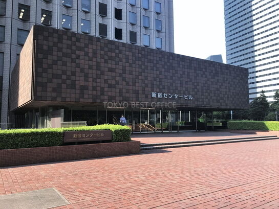 ビル入口③