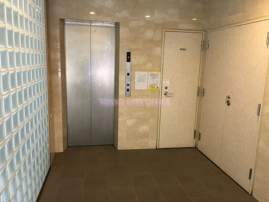 エントランスホール①