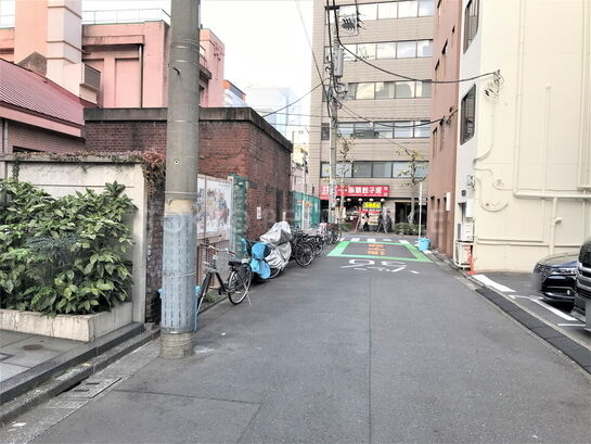 ビル周辺風景②