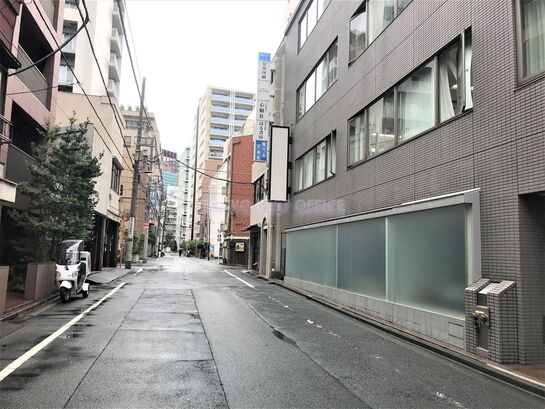 ビル周辺風景②