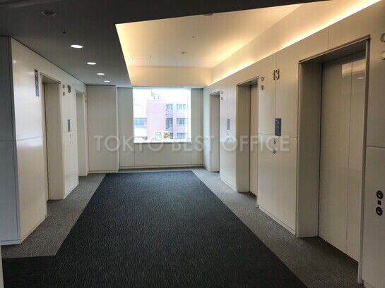 13階エレベーターホール