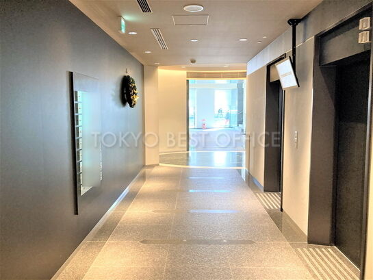 1階エレベーターホール②