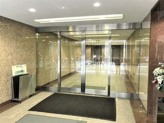 エントランスホール①