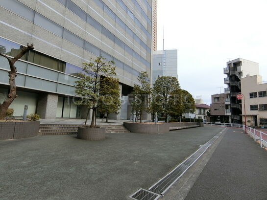 ビル周辺風景②
