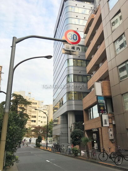 ビル周辺風景③