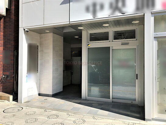 ビルエントランス①