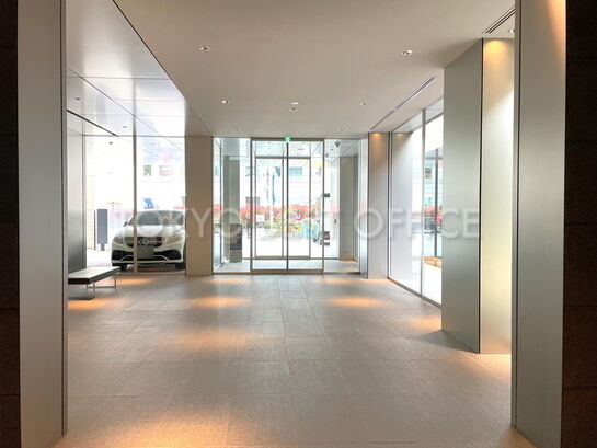 エントランスホール