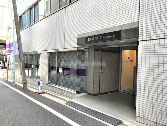 ビルエントランス①