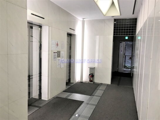 エントランスホール③