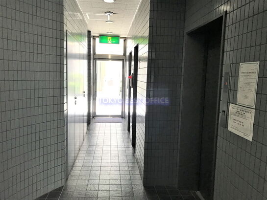 エントランスホール①