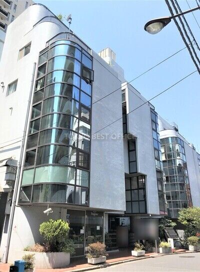 ラ メゾン・ド・シャルー外観①