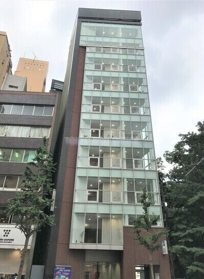 ラウンドクロス新宿5丁目ビル外観③