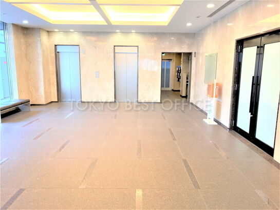 エントランスホール①