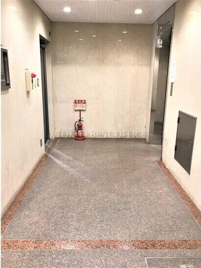 エントランスホール①