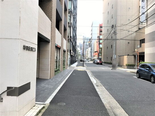 ビル周辺風景①