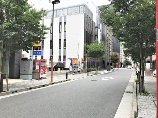ビル周辺風景②