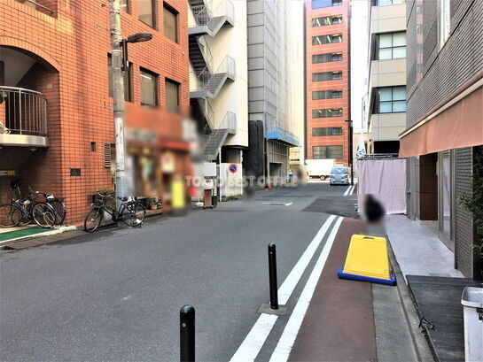 ビル周辺風景②