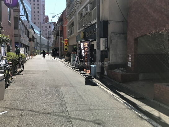 ビル周辺風景①