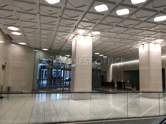 エントランスホール②