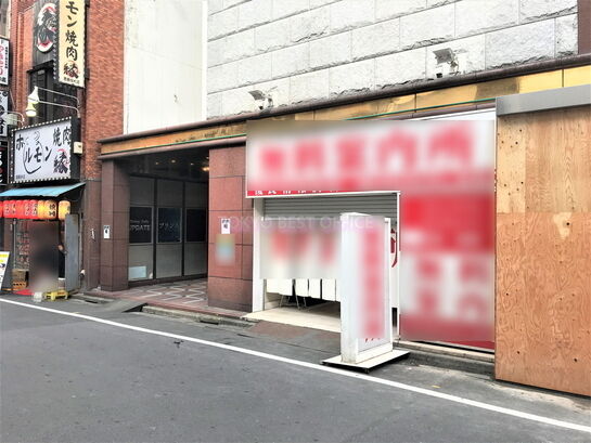 ビルエントランス①