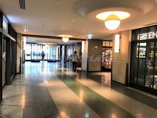 エントランスホール①