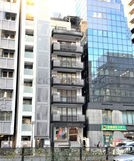 ワールド四谷ビル外観