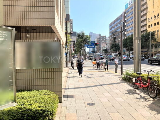 ビル周辺風景②