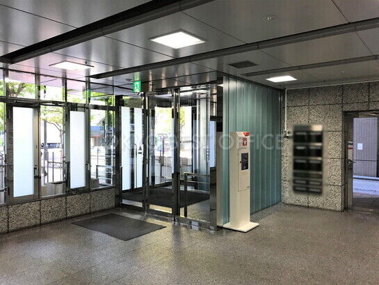 エントランスホール