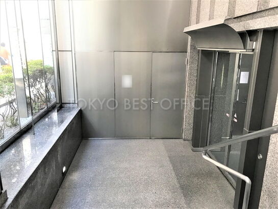 エントランスホール①