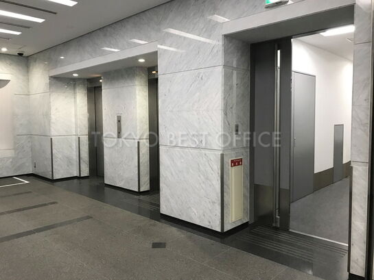 エントランスホール②