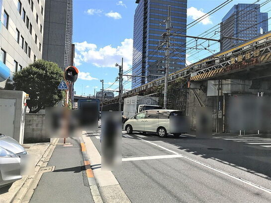 ビル周辺風景②