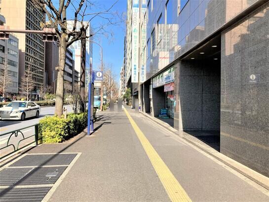 ビル周辺風景②