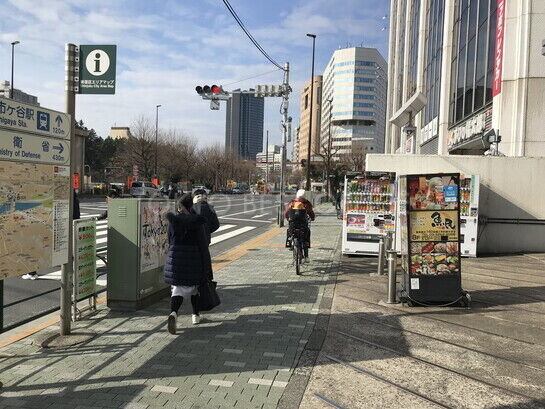 ビル周辺風景①