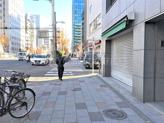 ビル周辺風景③