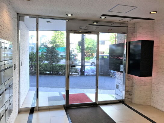 エントランスホール