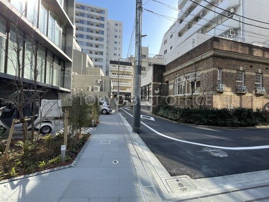 エントランス周辺風景