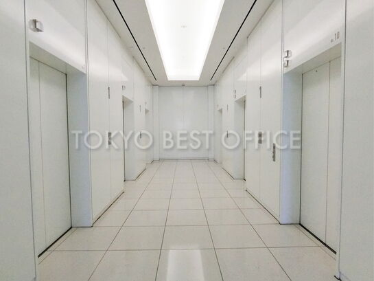 1階エレベーター