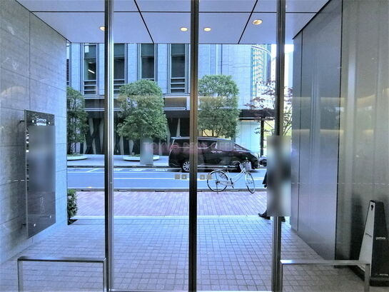 エントランスホール