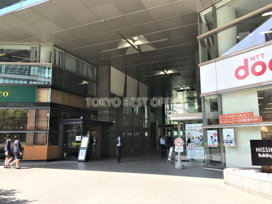 ビルエントランス②