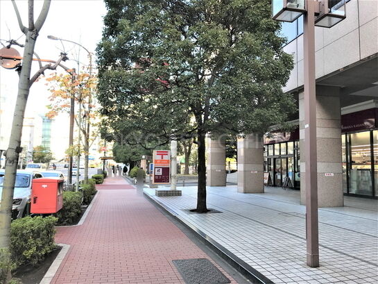 ビル周辺風景①