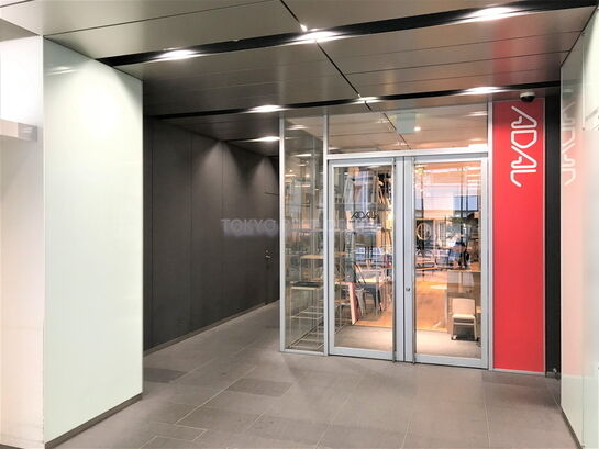 エントランスホール①