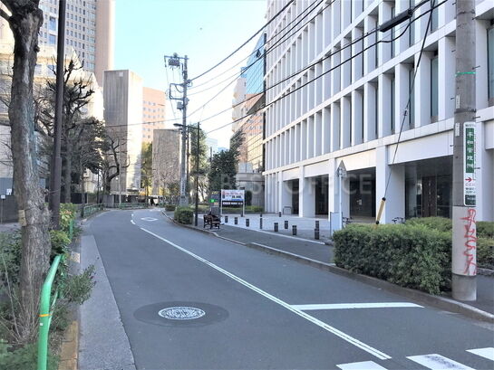 ビル周辺風景③