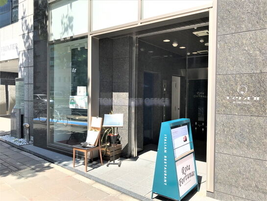 店舗側エントランス①