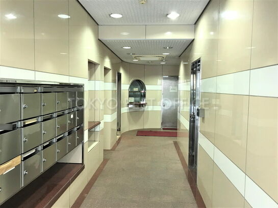 エントランスホール①