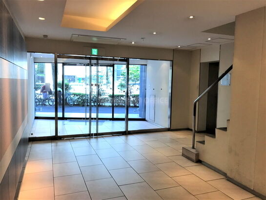 エントランスホール③