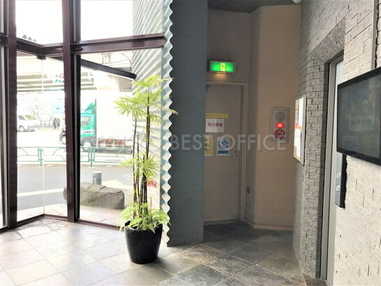 エントランスホール①