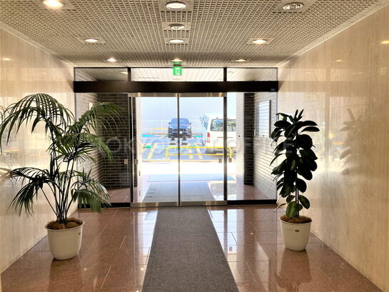 エントランスホール②