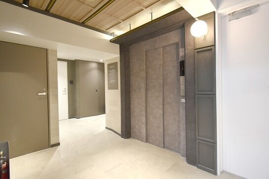 エントランスホール